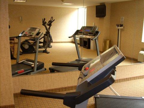 La Quinta Inn & Suites Pittsburgh North McCandless Township المظهر الخارجي الصورة