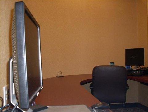 La Quinta Inn & Suites Pittsburgh North McCandless Township المظهر الخارجي الصورة