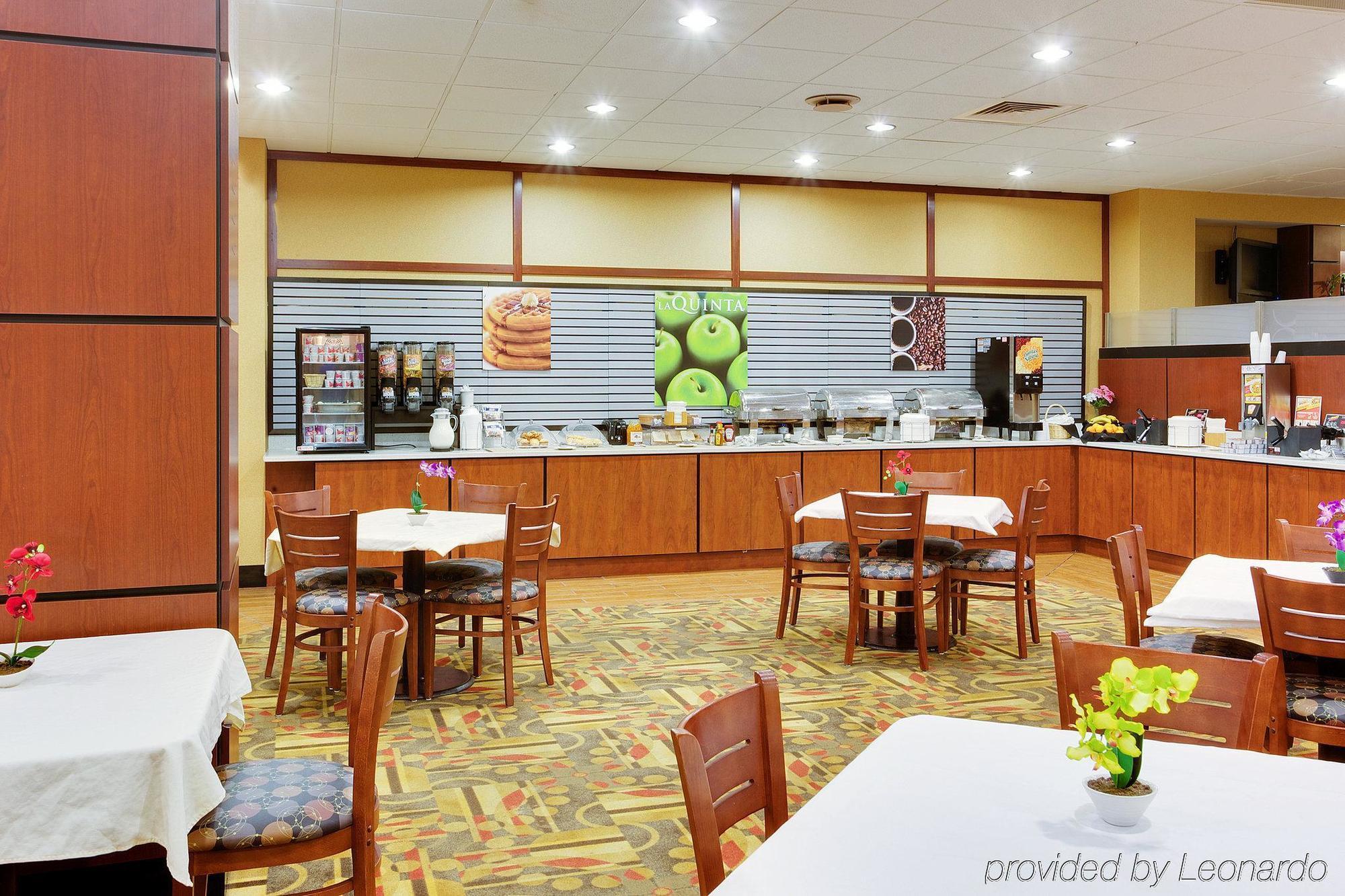 La Quinta Inn & Suites Pittsburgh North McCandless Township المظهر الخارجي الصورة