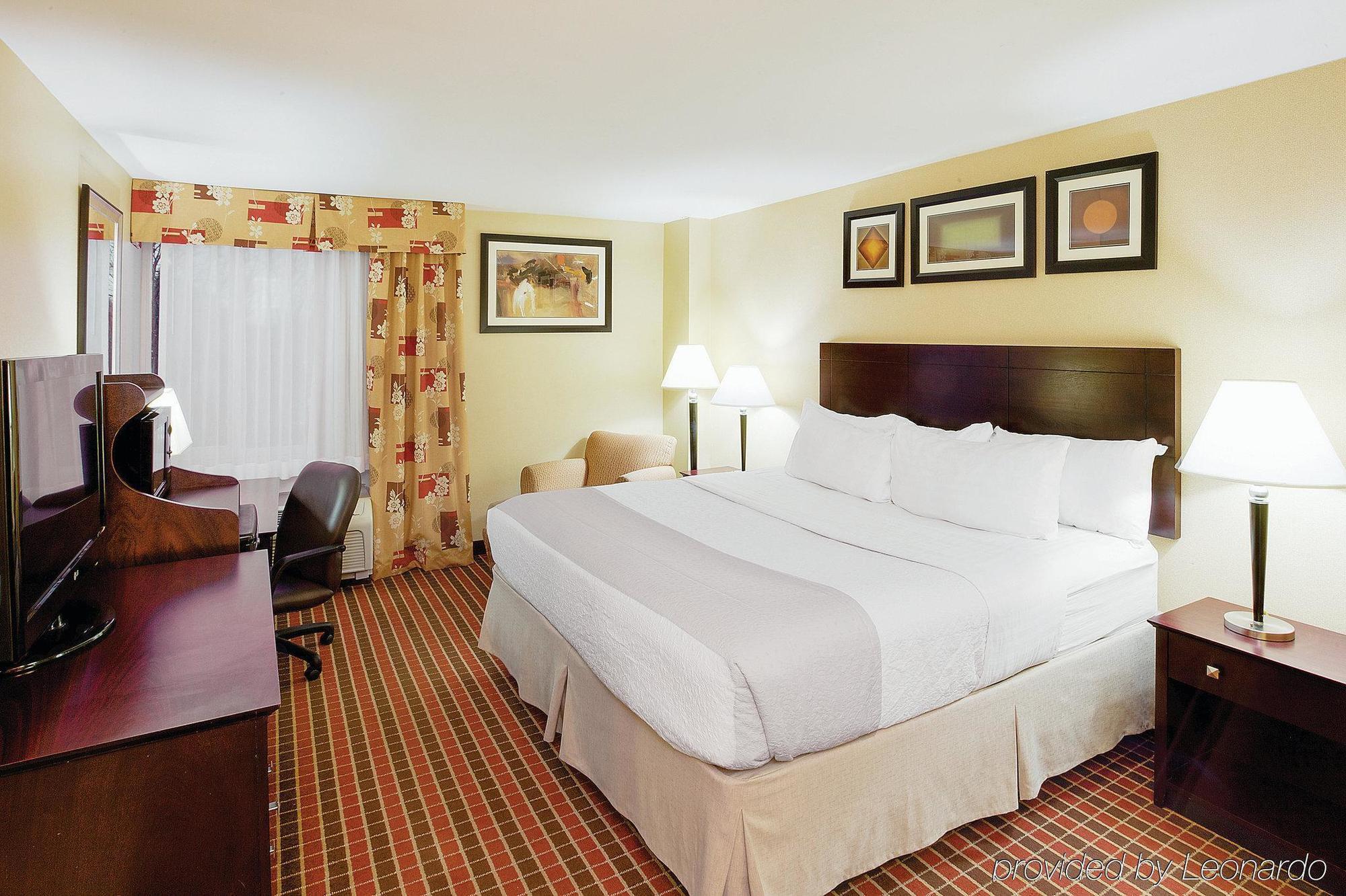 La Quinta Inn & Suites Pittsburgh North McCandless Township المظهر الخارجي الصورة