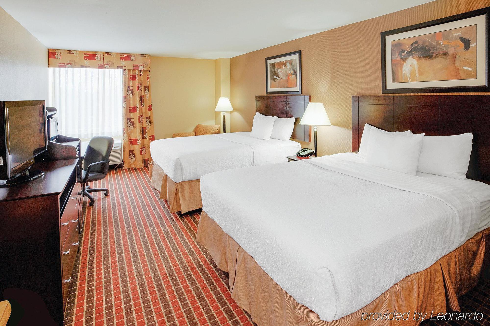 La Quinta Inn & Suites Pittsburgh North McCandless Township المظهر الخارجي الصورة