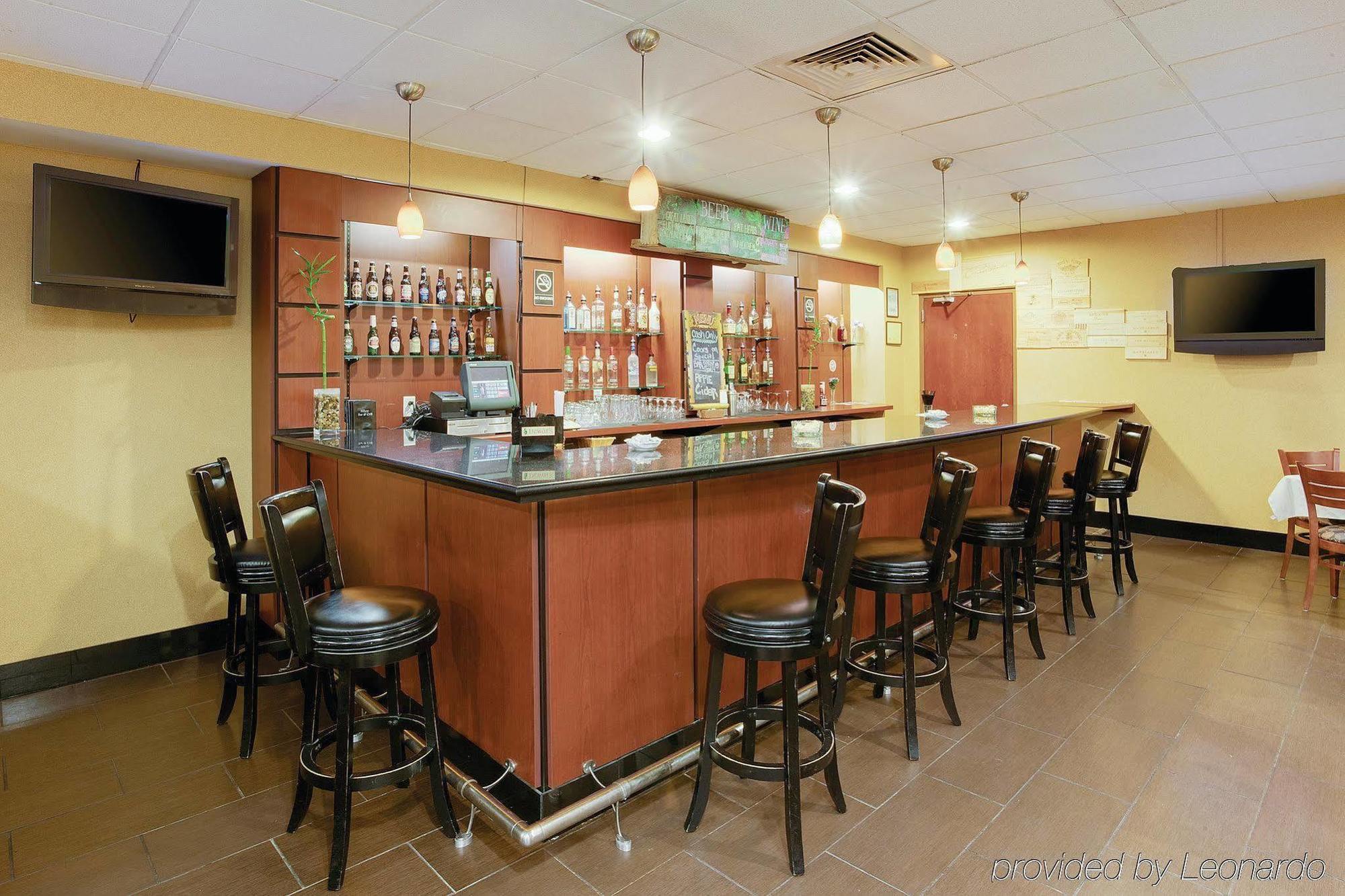 La Quinta Inn & Suites Pittsburgh North McCandless Township المظهر الخارجي الصورة