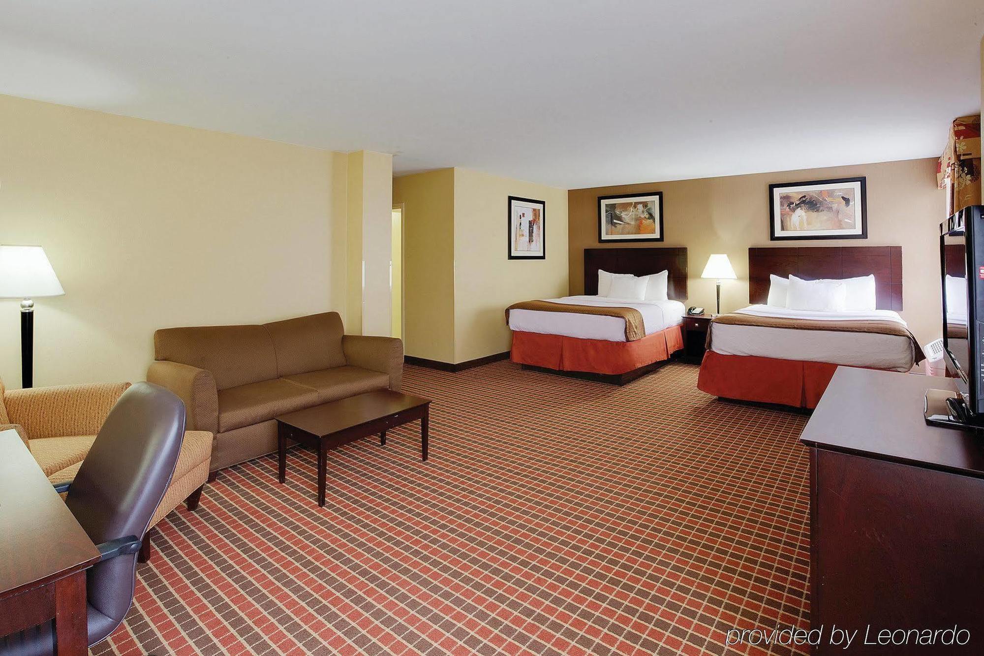 La Quinta Inn & Suites Pittsburgh North McCandless Township المظهر الخارجي الصورة