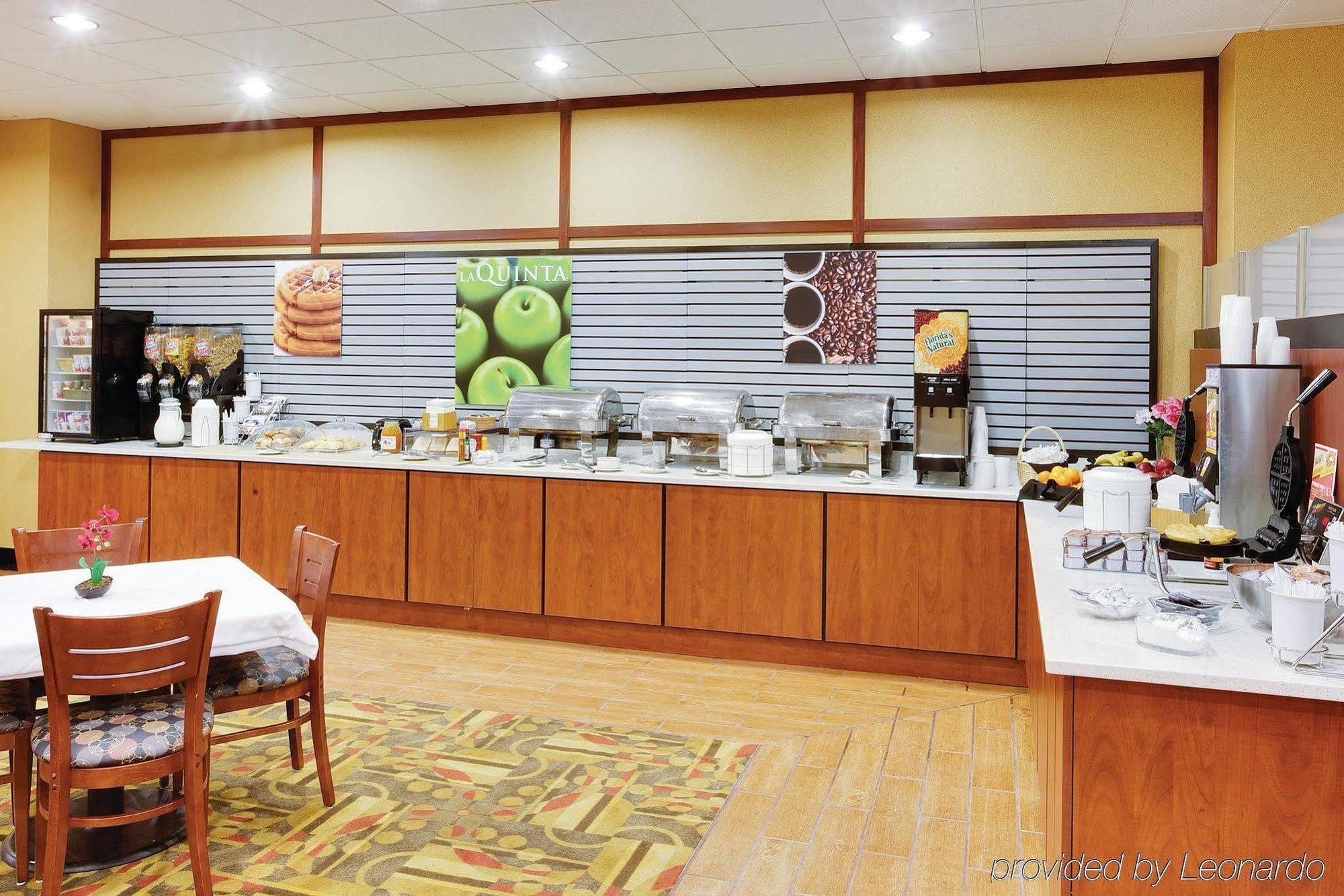 La Quinta Inn & Suites Pittsburgh North McCandless Township المظهر الخارجي الصورة